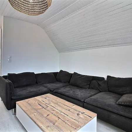 Appt Cosy 4 Personnes A 2 Min A Pied Et Commerces